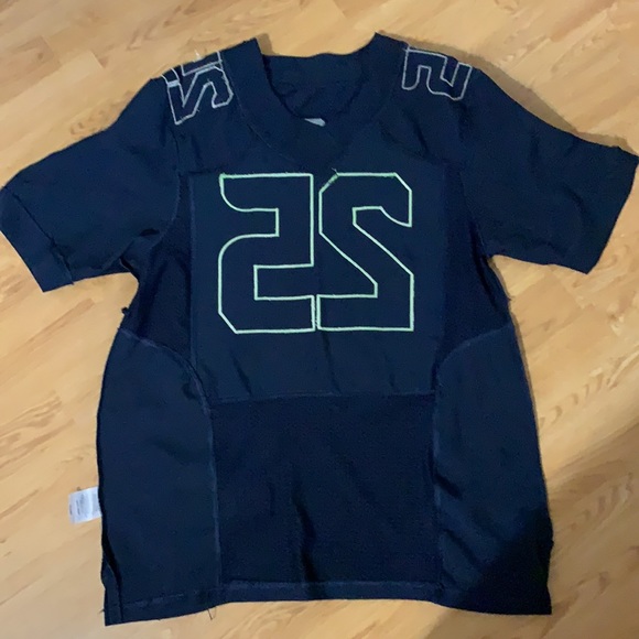 NFL Seattle Seahawks Jersey. - Picture 6 of 16